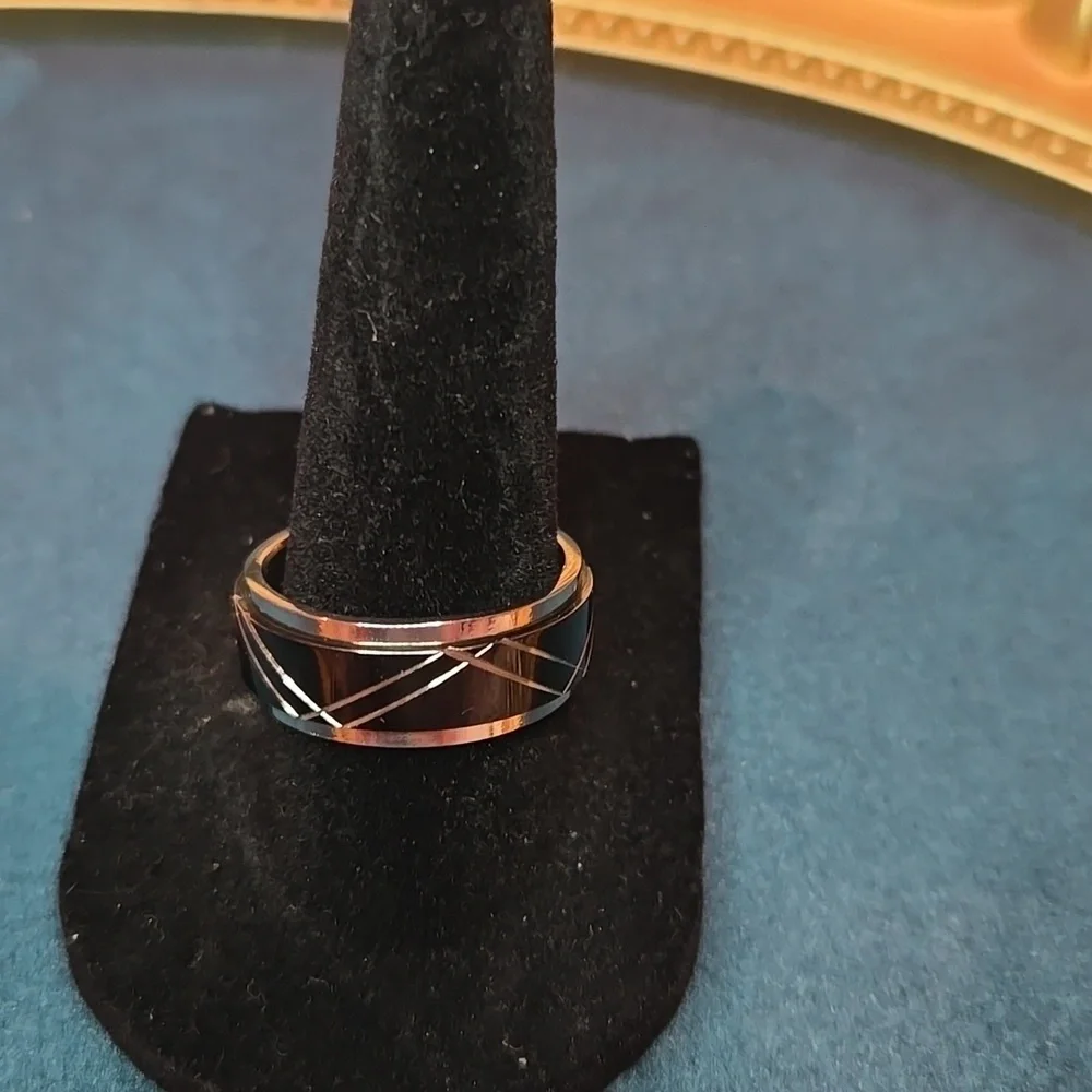 Black and Silver Stainless Steel Spinner Ring Brand New